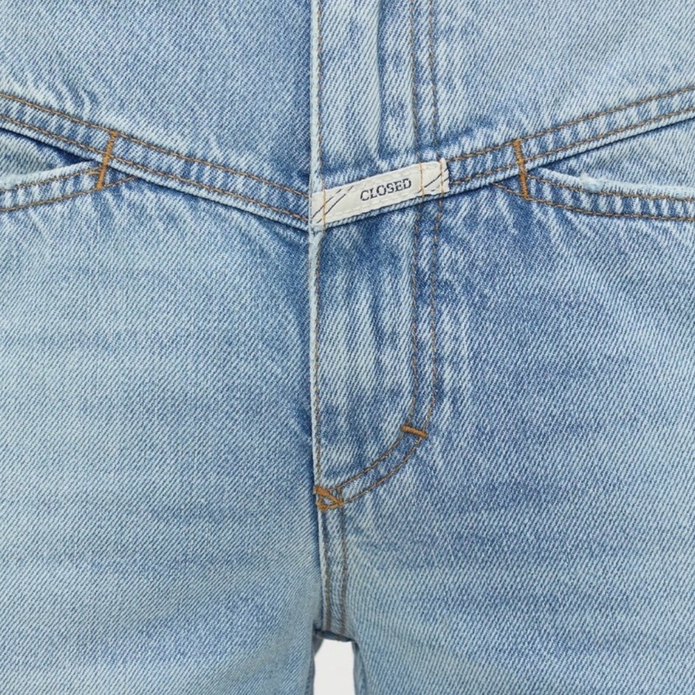 Closed Pedal Pusher Jeans (C8002) View 4